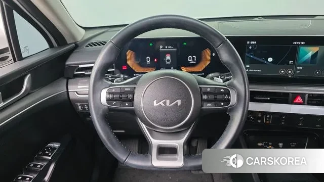 Kia The New K5 3rd generation 2023 Белый из Кореи, фото 5