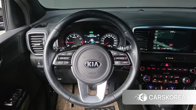 Kia Sportage The Bold 2021 Черный из Кореи, фото 5