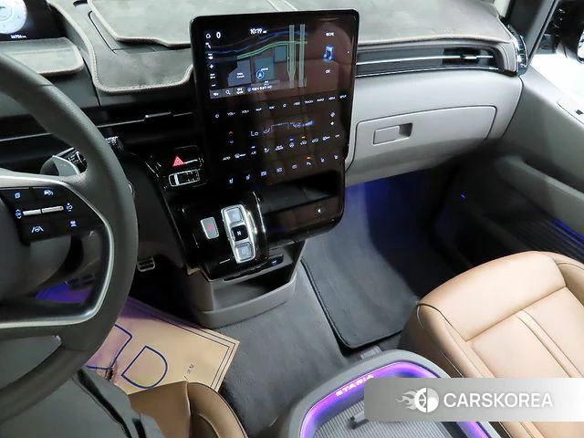 Hyundai Staria 2024 Черный из Кореи, фото 5