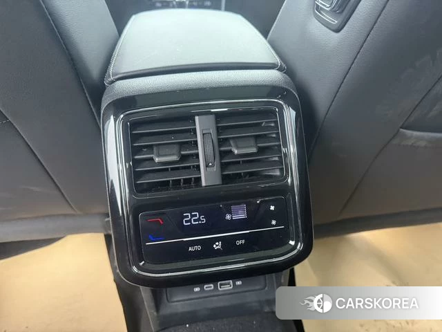 Volkswagen Passat 2024 Черный из Китая, фото 5