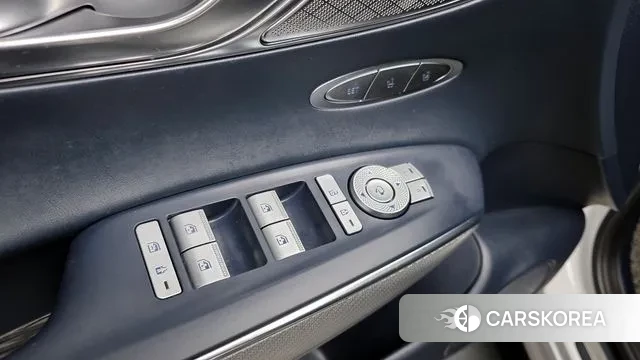 Genesis GV70 2022 Белый из Кореи, фото 5