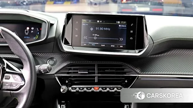 Peugeot e-208 second Generation 2021 Серебристо-серый из Кореи, фото 5