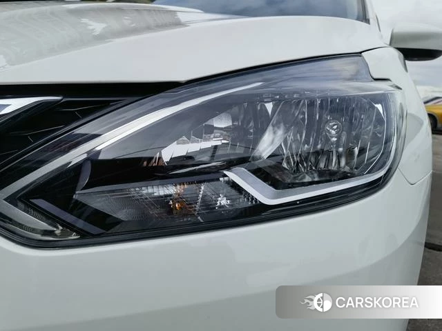 Nissan Xuan Yi 2024 Белый из Китая, фото 5