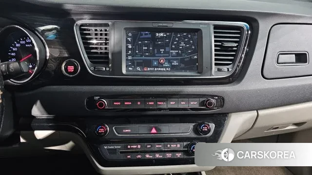 Kia The New Carnival 2019 Белый из Кореи, фото 5