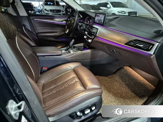 BMW 5 Series (G30) 2020 Синий из Кореи, фото 5