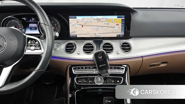 Mercedes-Benz E-Class W213 2018 Синий из Кореи, фото 5