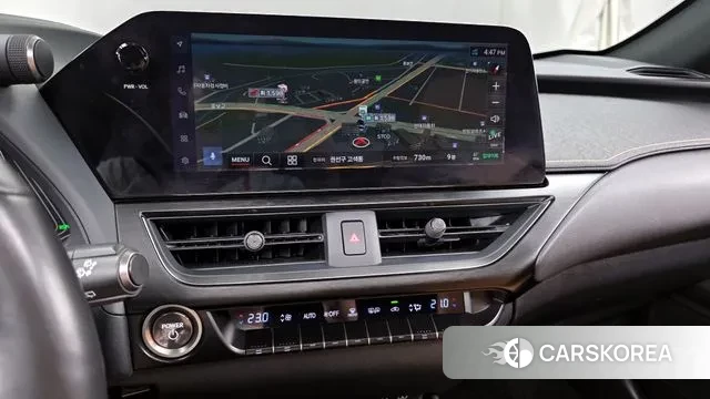 Lexus UX250h 2023 Серебристо-серый из Кореи, фото 5