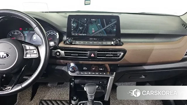 Kia Seltos 2021 Черный из Кореи, фото 5