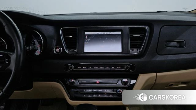 Kia The New Carnival 2018 Белый из Кореи, фото 5