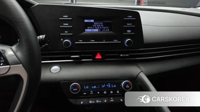 Hyundai Avante Hybrid (CN7) 2023 Белый из Кореи, фото 5