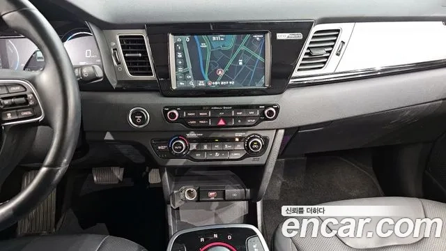 Kia Niro EV 2020 Серебристо-серый из Кореи, фото 5