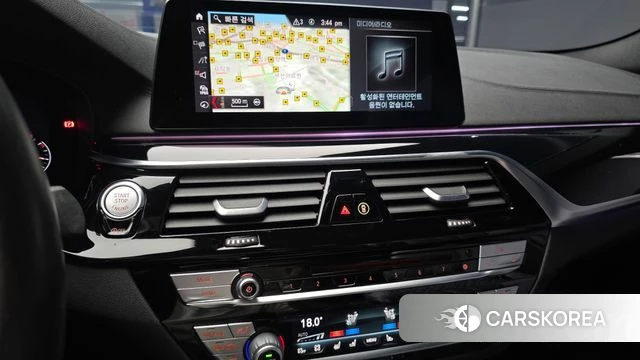 BMW 5 Series (G30) 2019 Синий из Кореи, фото 5