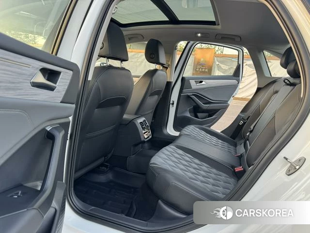 Volkswagen Sagitar 2025 Белый из Китая, фото 5