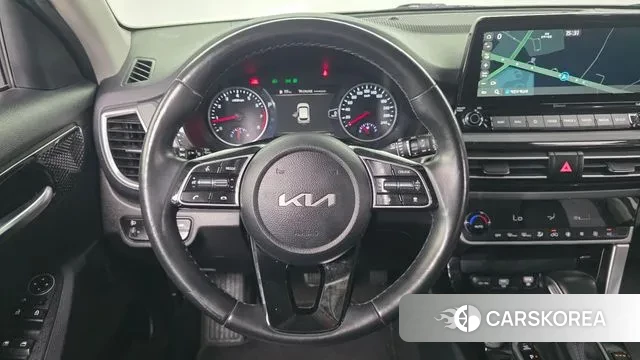 Kia Seltos 2022 Белый из Кореи, фото 5