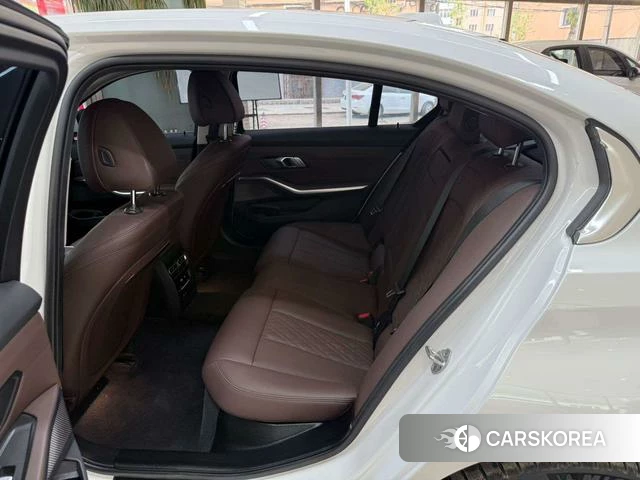 BMW 3 series 2023 Белый из Китая, фото 5