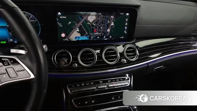 Mercedes-Benz E-Class W213 2021 Серый из Кореи, фото 5