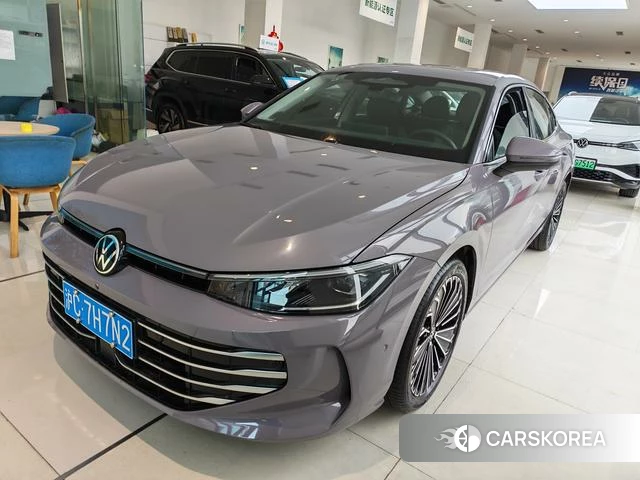 Volkswagen Passat 2024 Другой из Китая, фото 5