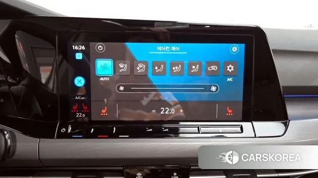 Volkswagen Golf 8th Generation 2023 Белый из Кореи, фото 5