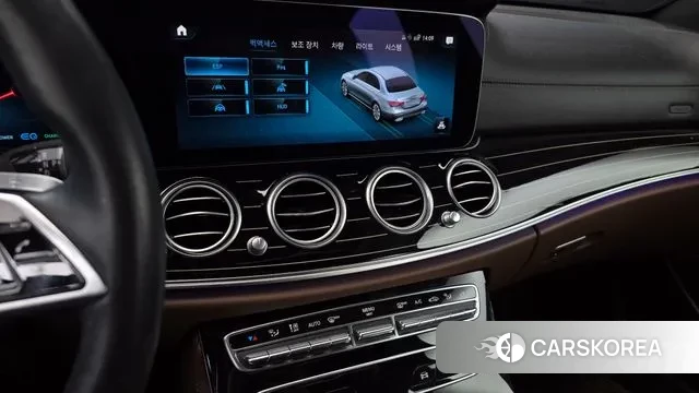 Mercedes-Benz E-Class W213 2022 Белый из Кореи, фото 5