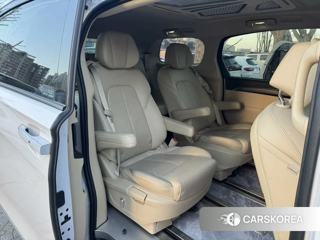 Buick GL8 2022 Белый из Китая, фото 5