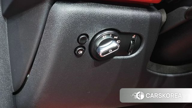 Mini Cooper S Convertible 2020 Красный из Кореи, фото 5