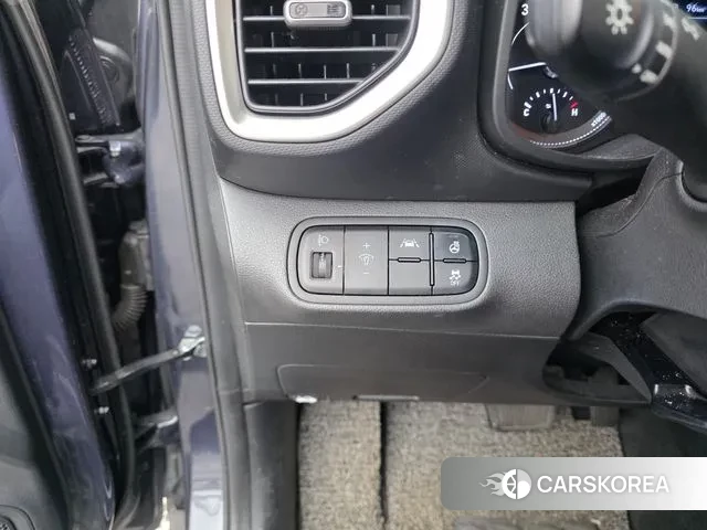 Hyundai Venue 2021 Синий из Кореи, фото 5