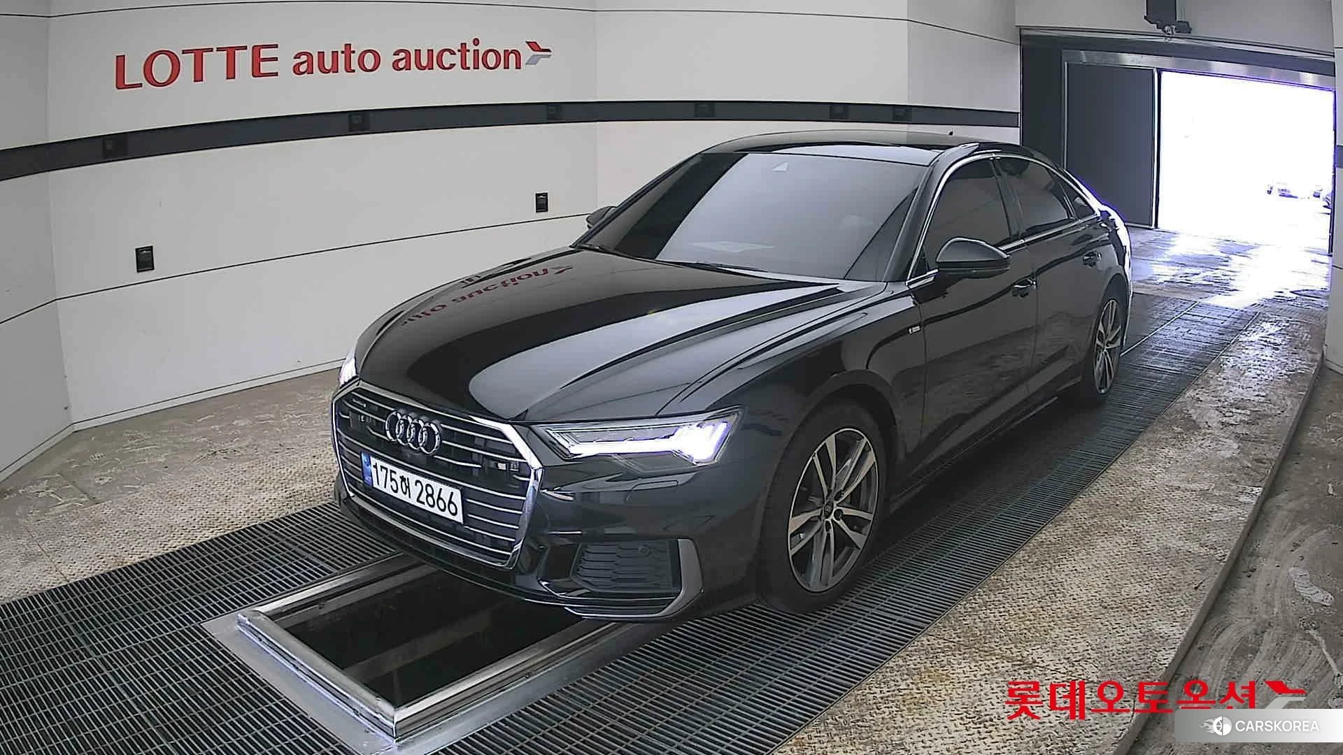 Audi A6 40 TDI quattro 2023 Черный из Кореи, фото 5