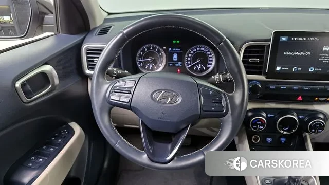 Hyundai Venue 2020 Серебристо-серый из Кореи, фото 5