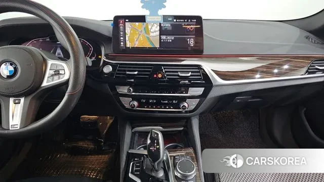 BMW 5 Series (G30) 2022 Черный из Кореи, фото 5