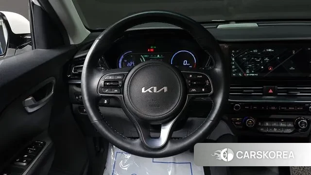 Kia Niro Plus 2022 Белый из Кореи, фото 5