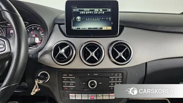 Mercedes-Benz B-Class W246 2018 Белый из Кореи, фото 5