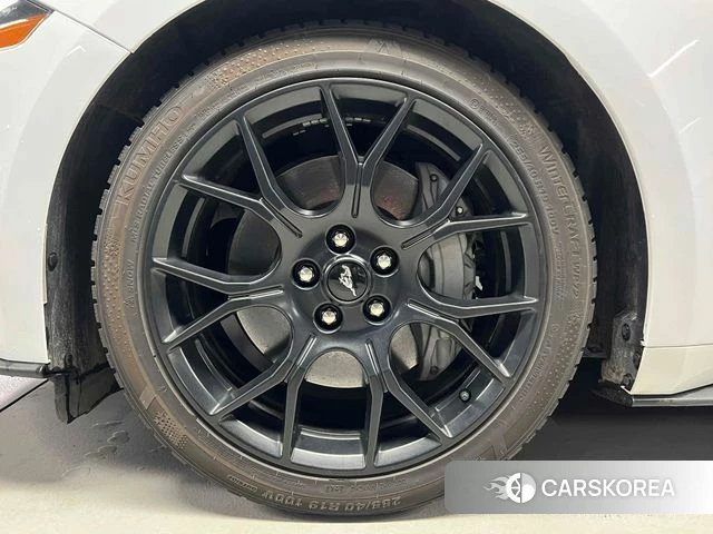 Ford Mustang 2023 Белый из Кореи, фото 5