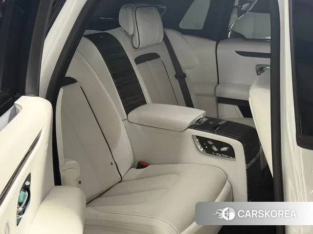 Rolls-Royce Ghost 2nd Generation 2021 Белый из Кореи, фото 5