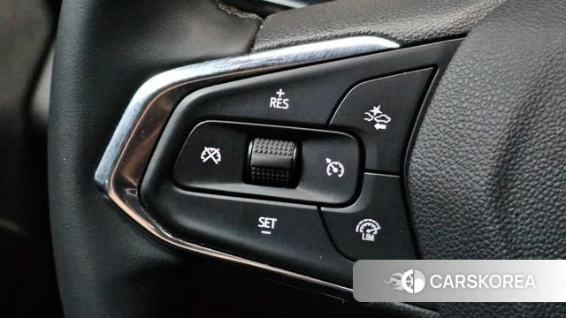 Chevrolet (GM Daewoo) Trax Crossover 2023 Белый из Кореи, фото 5
