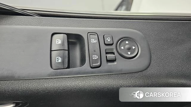 Hyundai Staria 2022 Белый из Кореи, фото 5