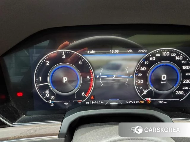 Volkswagen Touareg 3rd generation 2020 Серый из Кореи, фото 5
