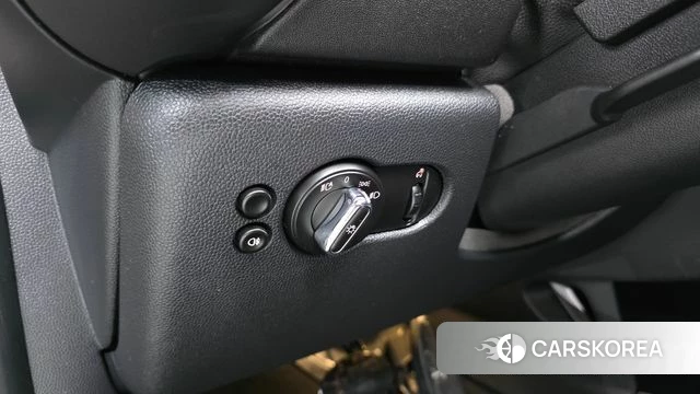 Mini Cooper 2023 Жемчужный цвет из Кореи, фото 5