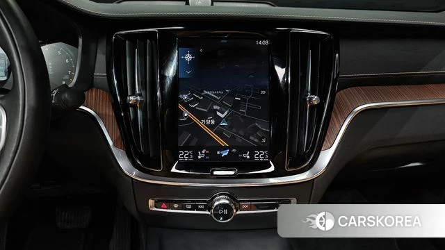 Volvo S60 3rd generation 2021 Белый из Кореи, фото 5