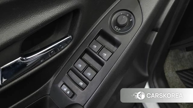 Chevrolet (GM Daewoo) The New Trax 2022 Белый из Кореи, фото 5