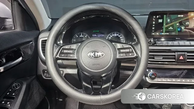 Kia Seltos 2021 Черный из Кореи, фото 5