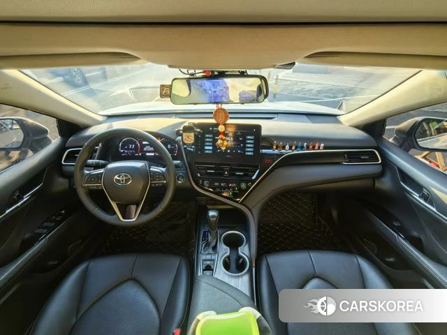 Toyota Camry 2023 Белый из Китая, фото 5
