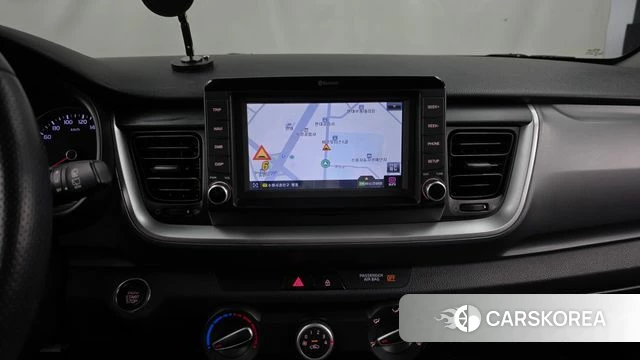 Kia Stonic 2018 Черный из Кореи, фото 5