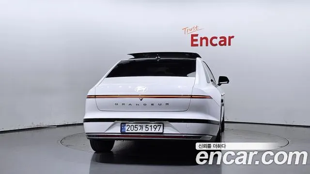 Hyundai Grandeur (GN7) id 2679800 из Кореи 5