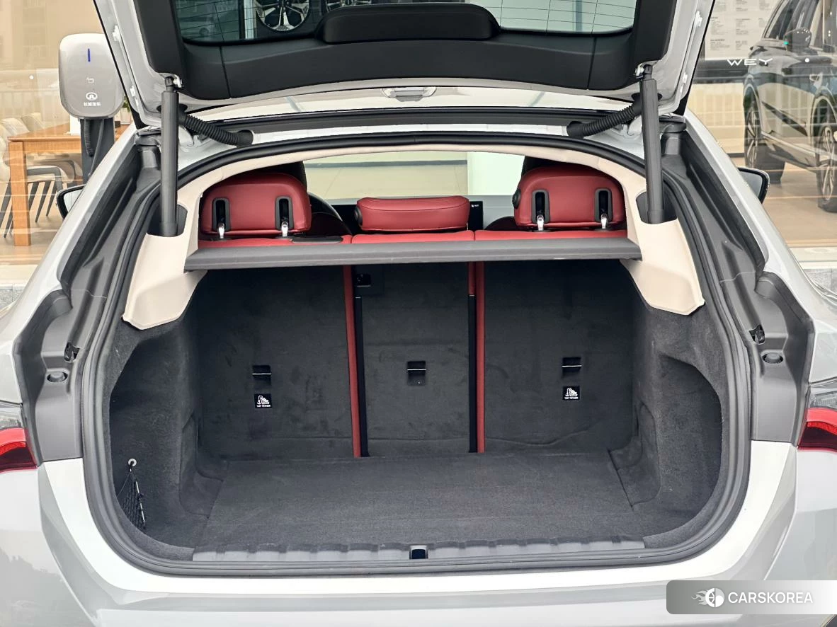 BMW i4 2023 Белый из Китая, фото 5