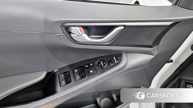 Hyundai Ionic Hybrid 2018 Белый из Кореи, фото 5