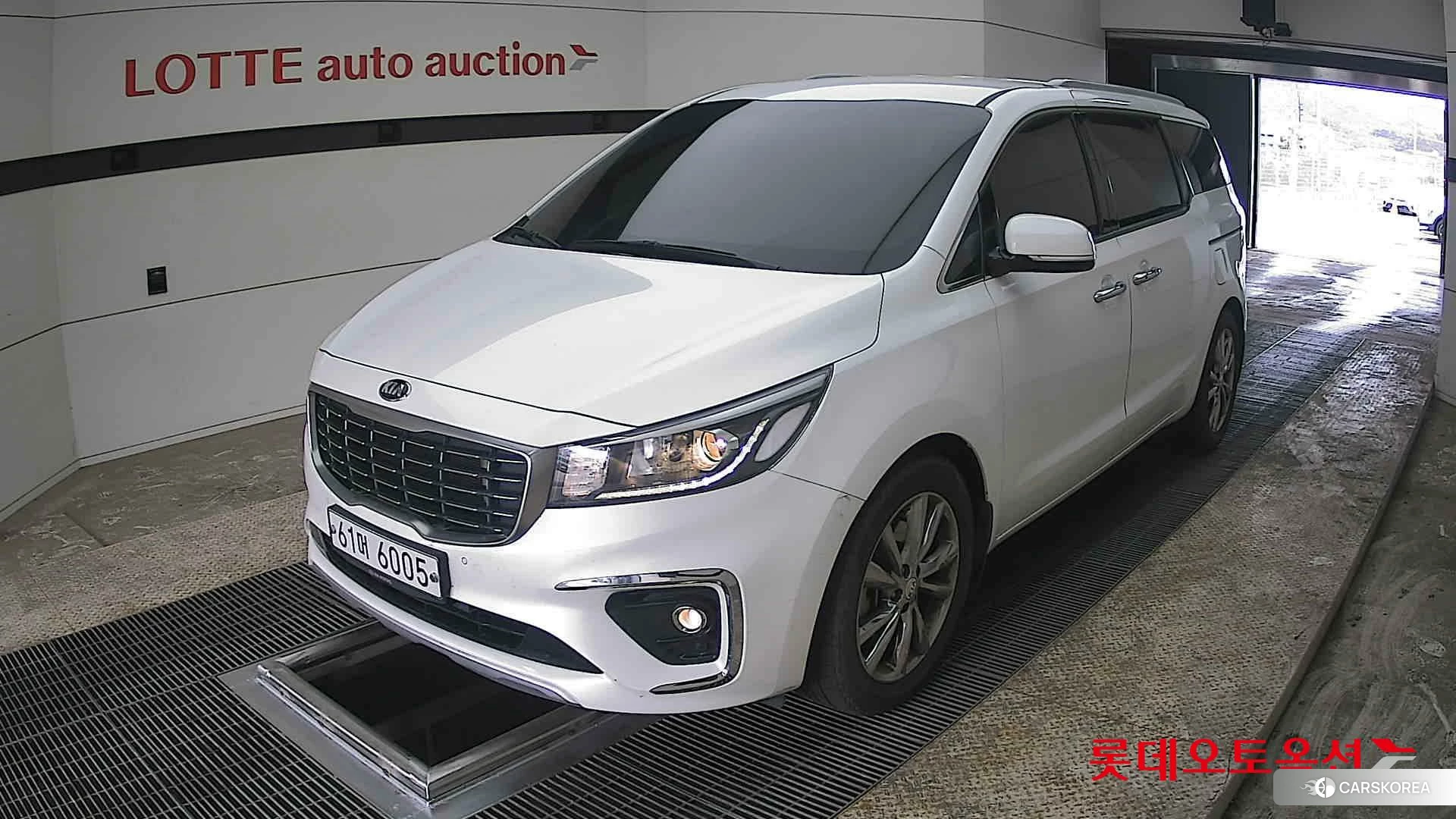 Kia Carnival 2019 Белый из Кореи, фото 5