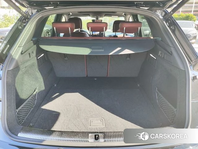 Audi Q5L 2025 Черный из Китая, фото 5