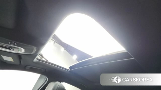 Audi e-Tron 2021 Белый из Кореи, фото 5