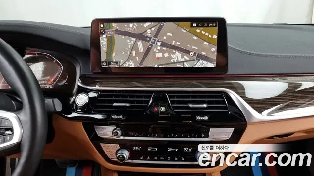 BMW 5 Series (G30) 2022 Белый из Кореи, фото 5