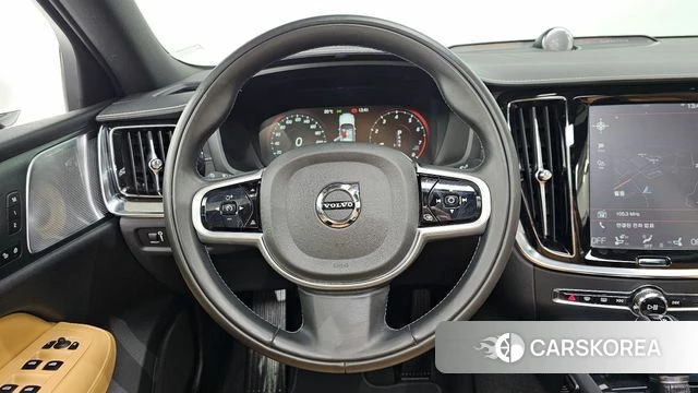 Volvo S60 3rd generation 2019 Белый из Кореи, фото 5